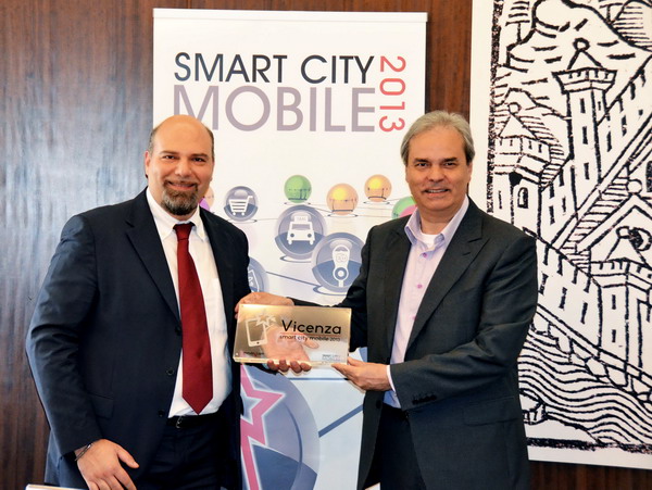 Premiazione Smart City Mobile - Protectaweb