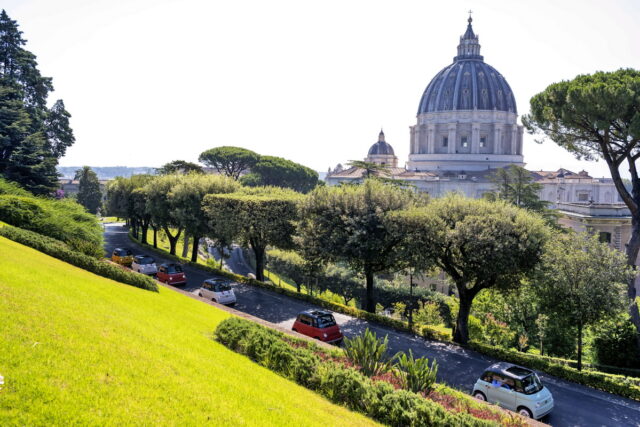 protectaweb-fiat-governatorato-stato-citta-del-vaticano-micromobilita-sostenibile-credit-by-governatorato-s-c-v (1)
